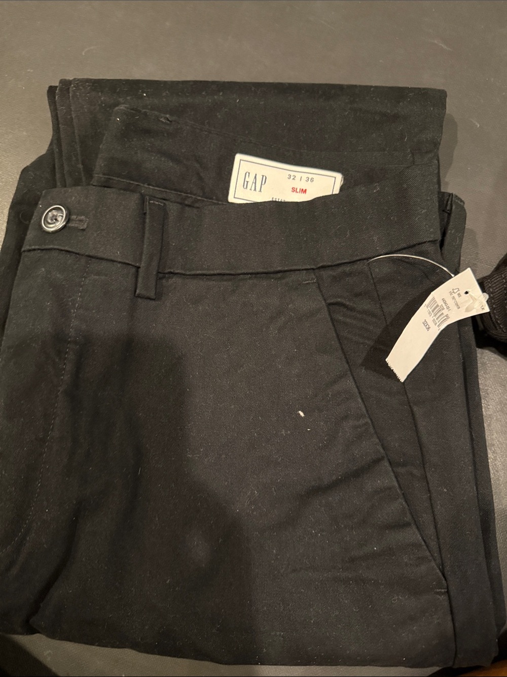 NWT - GAP Slim Black Men’s Chinos. 36 inch length